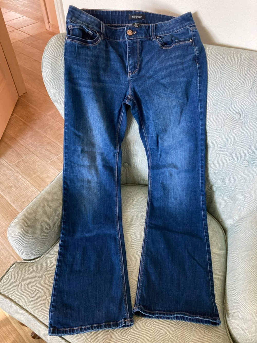 White House Black Market Women's Dark Blue Boot cut Jeans